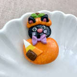 Pumpkin Cat Halloween Clay Pin